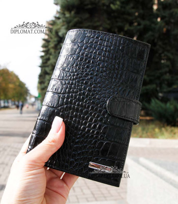 Портмоне вертикальное кожаное с отделением для ПАСПОРТА и ПРАВ KARYA 0498 53 Black Croco