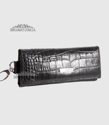 Ключница кожаная на кнопке на 6 ключей с карабинами KARYA 402 53 Black Croco