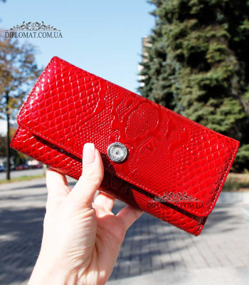 Кошелек женский кожаный на магните KARYA 1146 019 RED Lack
