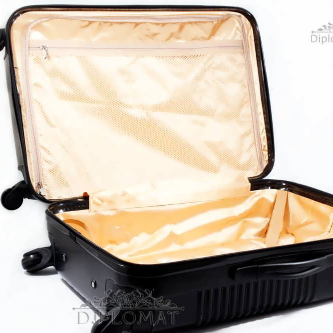 Чемодан дорожный KARYA Suitcase MIDLE  PLASTIC BLACK Черный