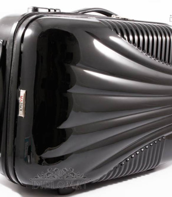 Чемодан Средний на колесах Пластиковый KARYA Suitcase SMALL Polycarbonate lack BLACK