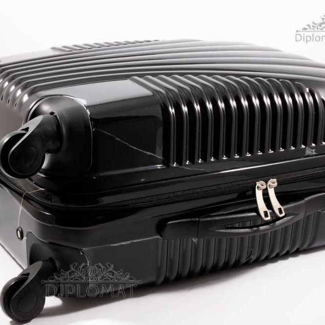 Чемодан дорожный KARYA Suitcase SMALL  PLASTIC BLACK Черный