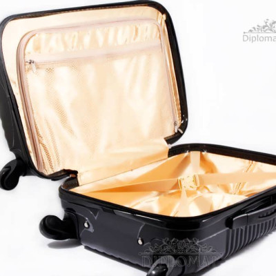 Чемодан дорожный KARYA Suitcase SMALL  PLASTIC BLACK Черный