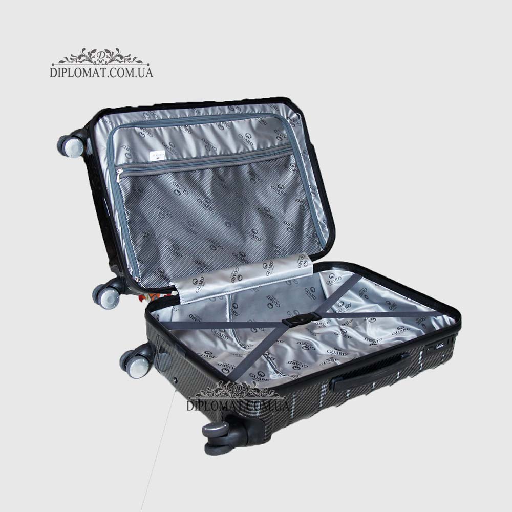 Чемодан поликарбонат на колесах GUARD 010603 CARBON BLACK Черный Средний 25*65*41cm 3,41 кг